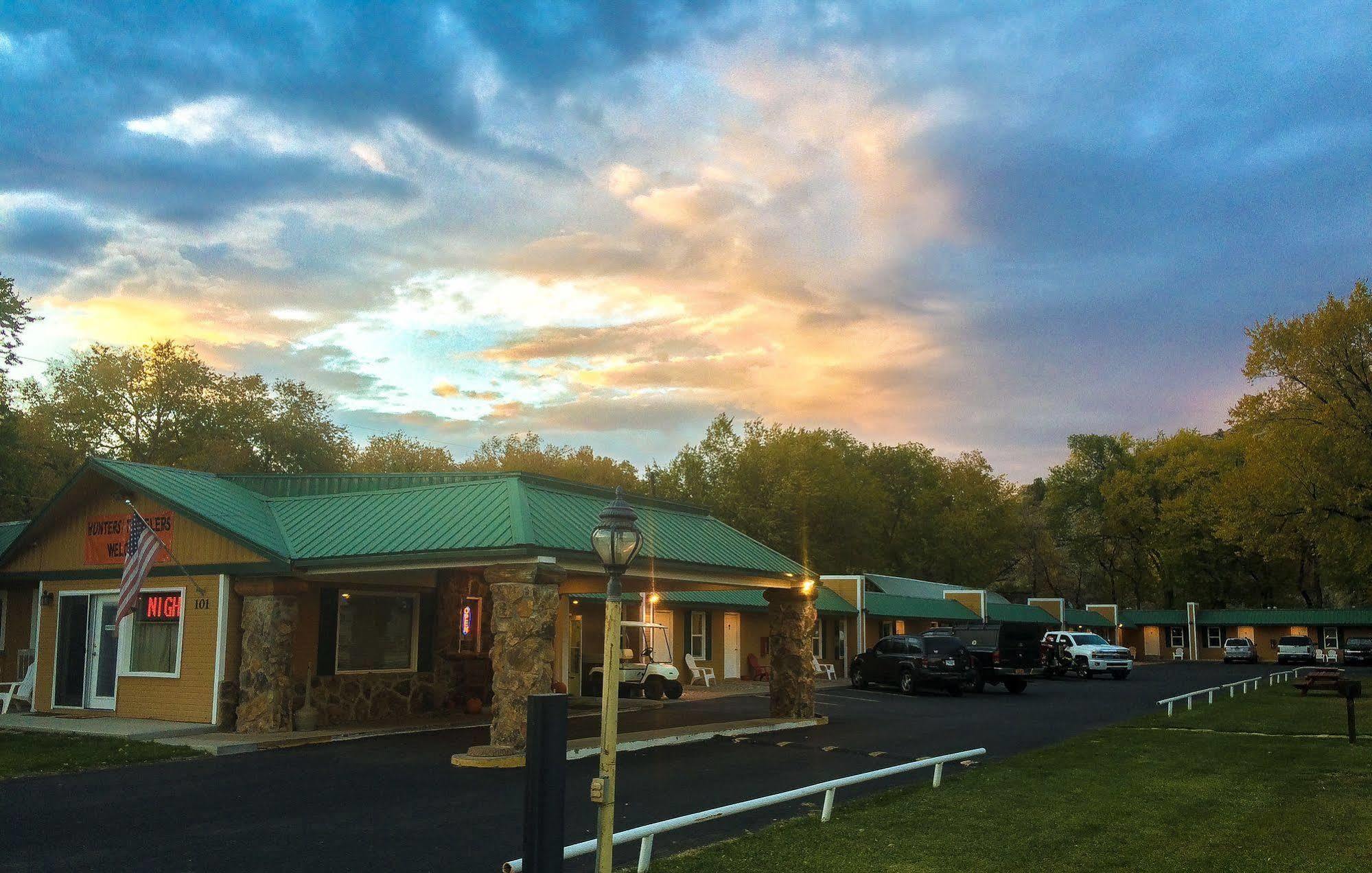 Western Star Innライフル エクステリア 写真